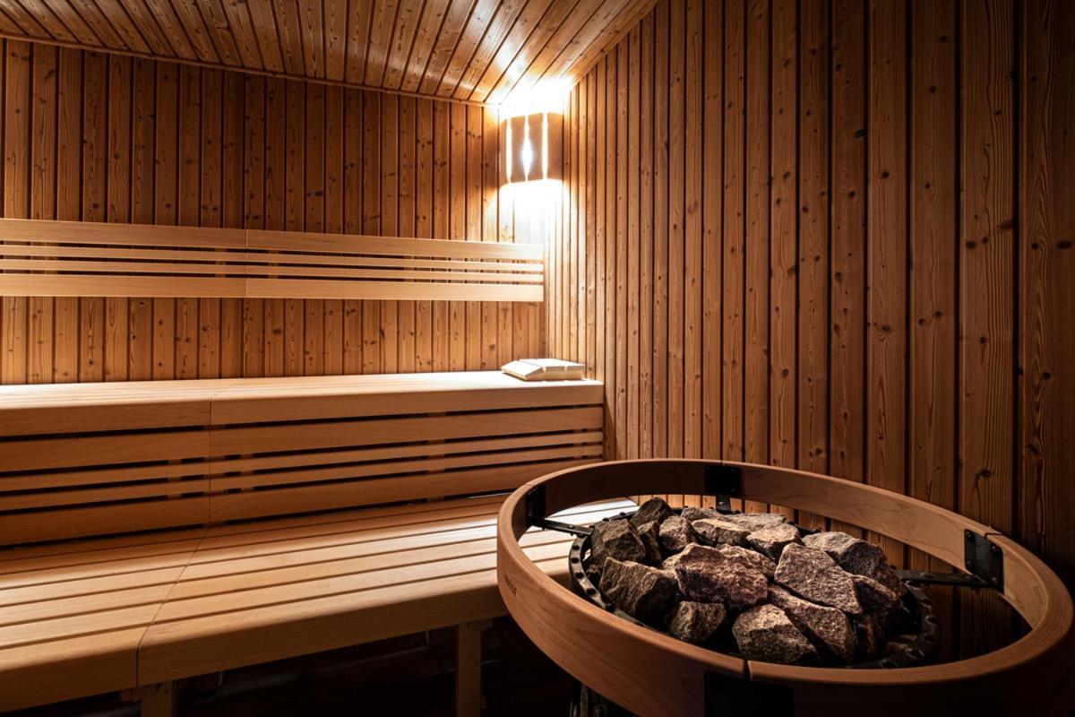 Keilberg Resort Loučná pod Klínovcem Exteriör bild